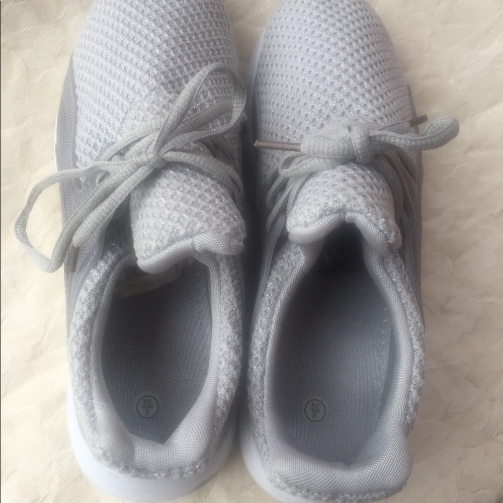 Silver & white sneakers sz8